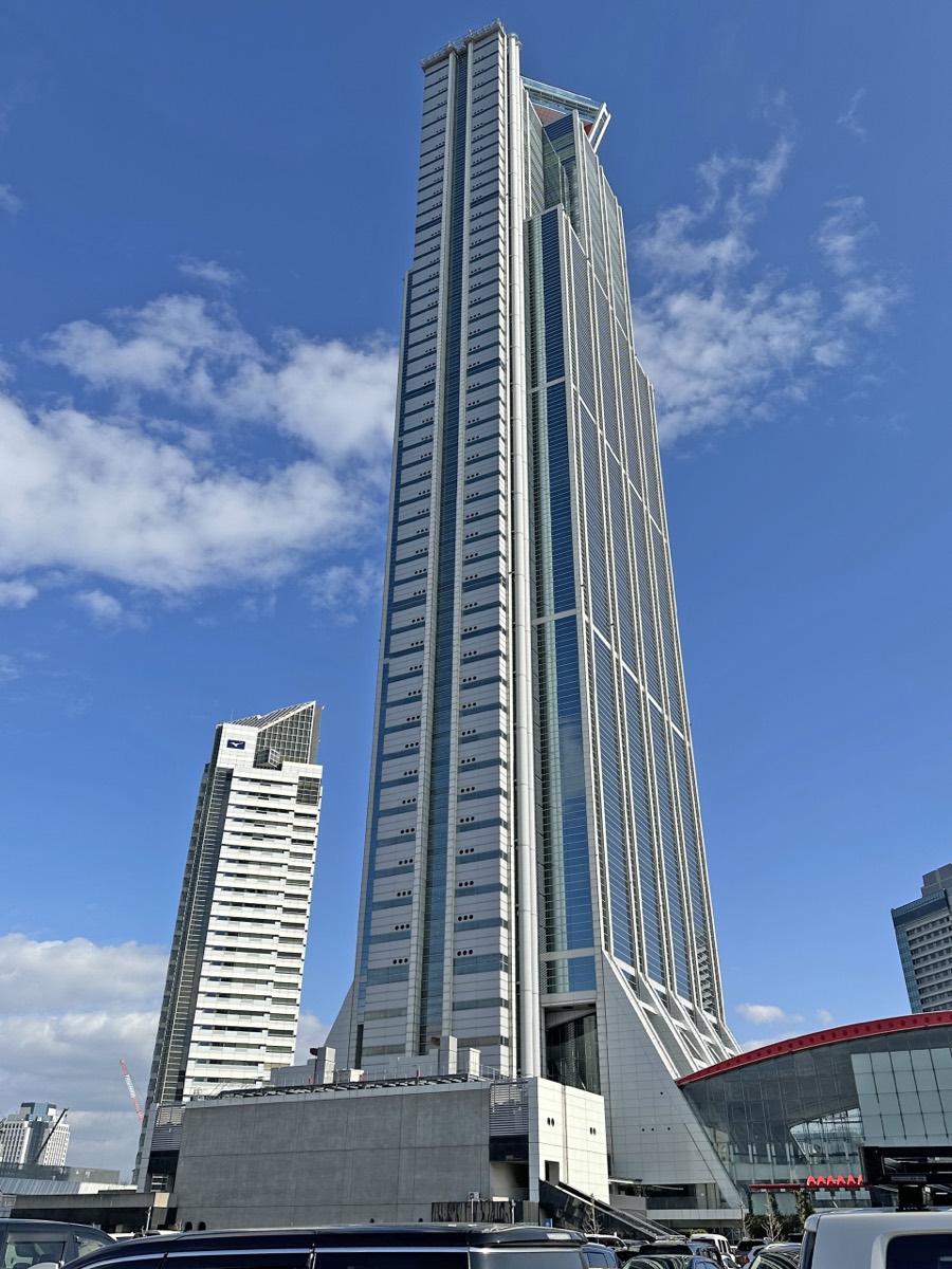 Osaka Pref. Sakishima Building