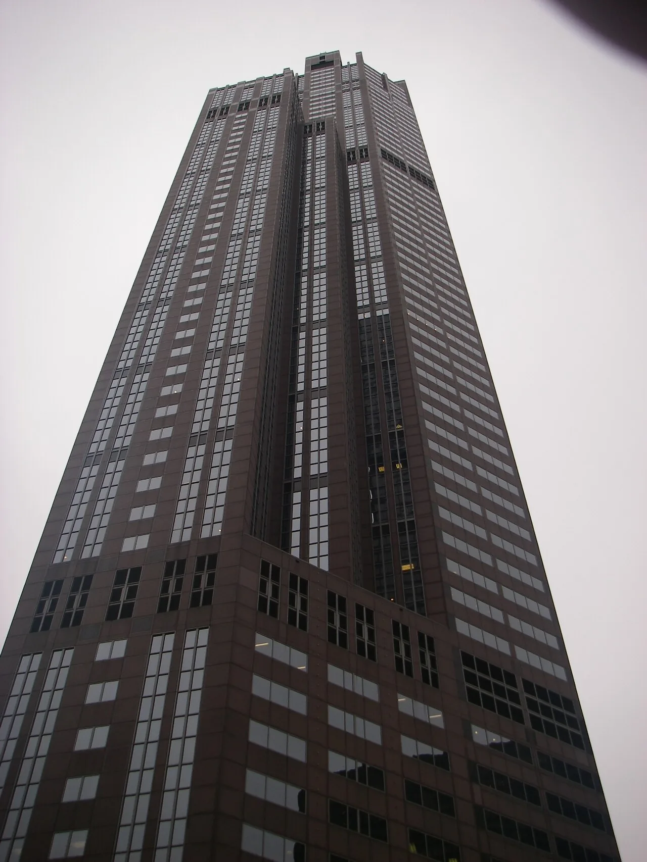 311 South Wacker Drive architectural detail